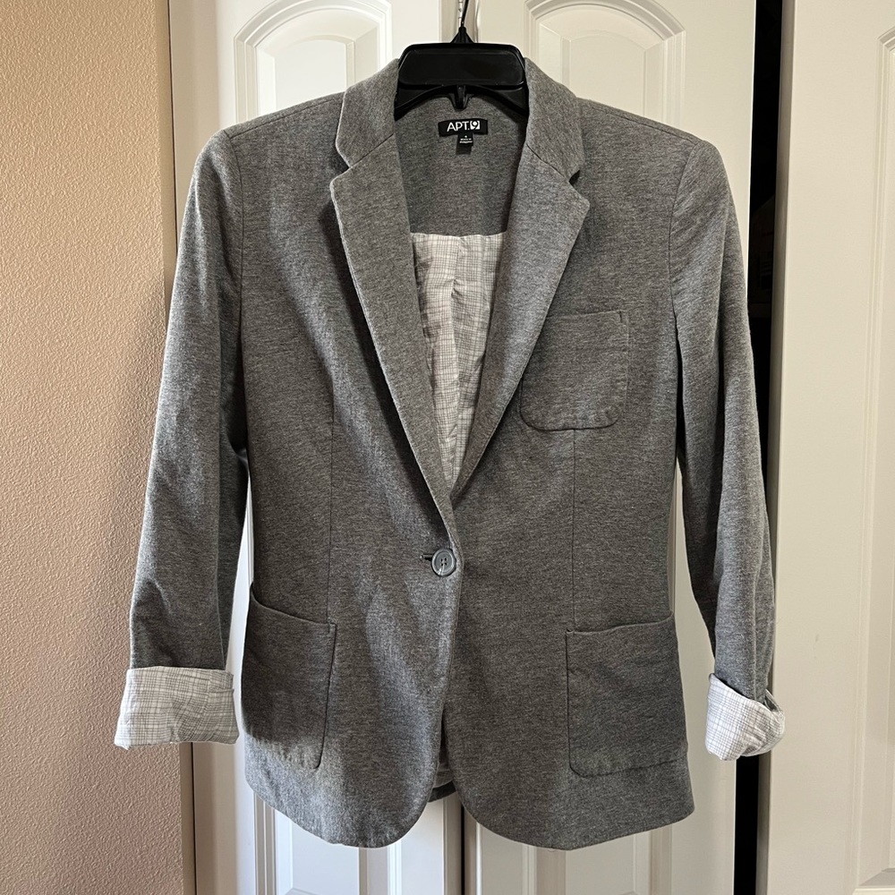 Size 4 (Small) cotton blazer